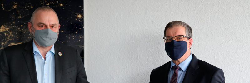 Vizepräsident des BSI, Dr. Gerhard Schabhüser (l.) und Christoph Lauffer bei der Ernennung