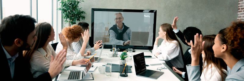 Videokonferenzen haben sich nun im Unternehmensalltag etabliert.
