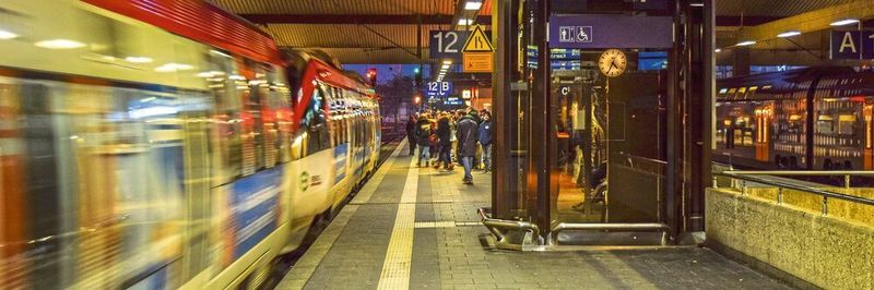Damit S-Bahnen künftig in einem engeren Takt fahren können, arbeitet die Deutsche Bahn am Projekt Sensors4Rail.