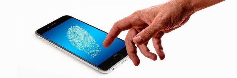 Die Zero-Touch-Funktion von Airlock 2FA macht das Arbeiten genauso einfach, wie einen traditionellen Login mit Benutzernamen und Passwort aber deutlich sicherer.