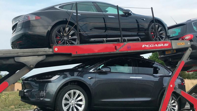 Tesla war 2020 mit Abstand die Marke mit der besten Neuzulassungsentwicklung in Deutschland im Vergleich zu 2019. Die Kalifornier legten um 55,9 Prozent zu.