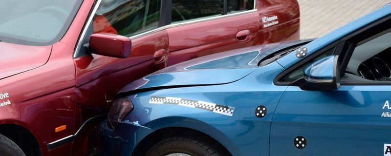 Erst nach einem Unfallschaden wird vielen Autofahrern bewusst, was sie mit ihrer Versicherungspolice unterschrieben haben.
