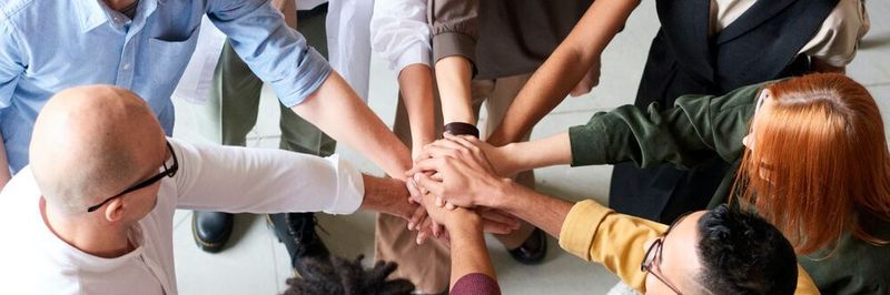 Teamwork makes the dream work: Die klassische Trennung in Abteilungen Marketing und Vertrieb ist einfach nicht mehr zeitgemäß.