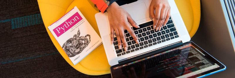 Gute Sotware wird mit Blick auf KI und Personalmanagement wichtiger, die Develpoment-Kapazitäten gehen aber zurück.