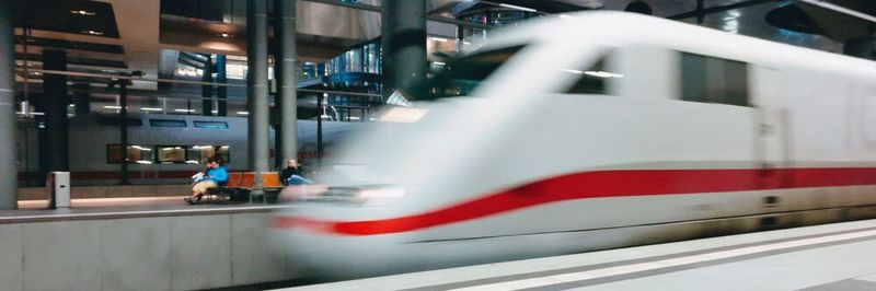 Avec la production de systèmes de fenêtres constitués de cadres en aluminium, SAG s'est positionné pour poursuivre son expansion dans le secteur ferroviaire.