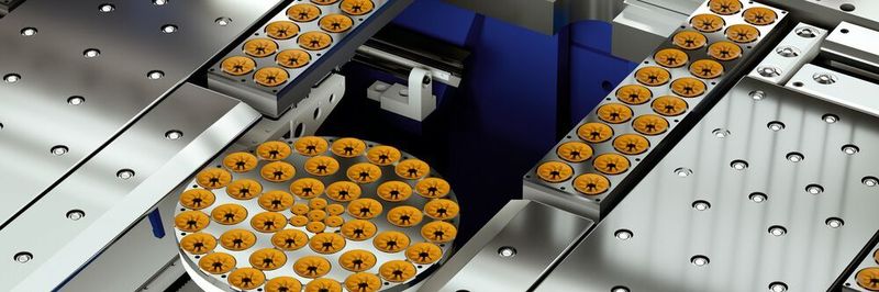 Detailaufnahme des Saugplattenanschlags des Advanced Handling Systems (AHS) der Schröder MAK 4 Evolution UD: Bleche werden über den beweglichen Drehteller des Systems für den Biegevorgang an der nächsten Kante auf dem Arbeitstisch automatisch ohne weitere Bedienereingriffe gedreht.