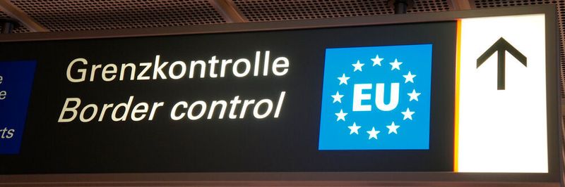 „Um Passagiere in Zukunft effizient und sicher zu kontrollieren, ist es unerlässlich, den Grenzkontrollprozess zu beschleunigen und gleichzeitig eine hohe Verifikationsgenauigkeit zu gewährleisten“, erklärt Andreas Räschmeier, CEO von Veridos.