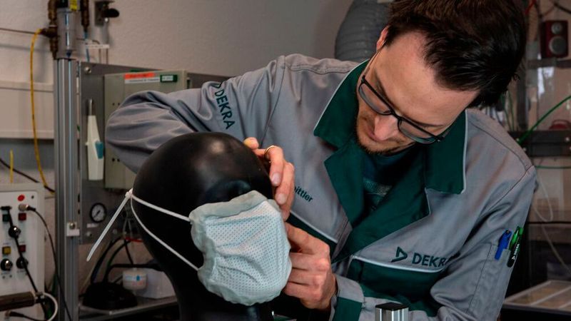 Dekra Testing & Certification ist mit dem Speziallabor in Essen als eine von bundesweit zwei benannten Stellen für FFP-Masken anerkannt.