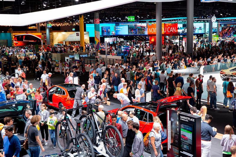 Die IAA vom 7. bis 12. September 2021 werde als hybride Veranstaltung geplant.