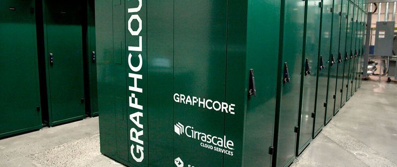 Der Bedarf an HPC- und KI-Ressourcen steigt. Weil eine hohe Dichte und spezielle Akzeleratoren notwendig sind, um die erforderliche Hardwareleistung zu erbringen, will oder kann sich nicht jedes Unternehmen eine eigene passende Aussattung zulegen. Hier setzt das Graphcloud-Angebot an.