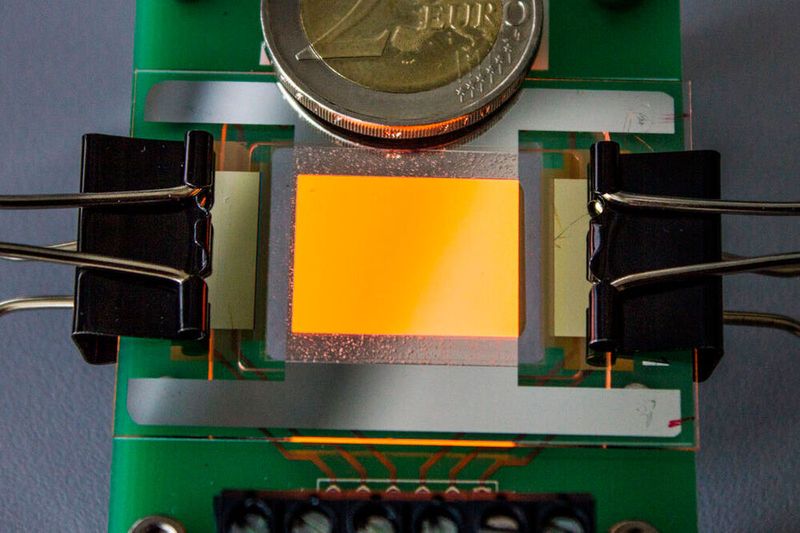 Eine Graphen-Anwendung: OLED-Elektroden aus Graphen.