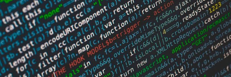 Ein Webhook erlaubt es Servern und Web-Services, Ereignis-basiert miteinander zu kommunizieren und automatisierte Aufrufe zu tätigen.