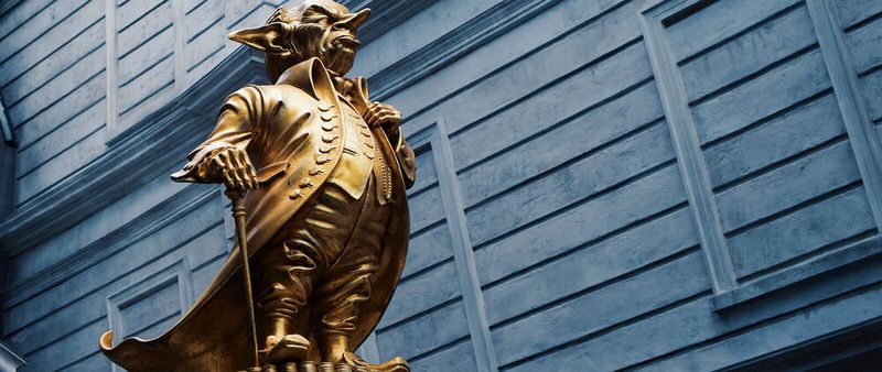 Die häufigste Art für Kobalos Systeme zu kompromittieren besteht darin, in die ausführbare OpenSSH-Serverdatei (sshd) eingebettet zu sein, die einen Backdoor-Code auslöst, wenn eine Verbindung über einen bestimmten TCP-Quellport zustande kommt.