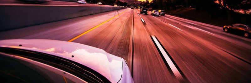 Mit KI basierten Algorithmen soll die enorme Menge an Daten, die beim Erproben von automatisierten Fahrzeugen entsteht, gebändigt werden.