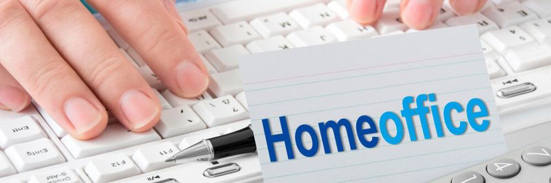 Die Möglichkeit, im Homeoffice zu arbeiten, bringt für Mitarbeiter und Unternehmen viele Vorteile und sorgt in Krisenzeiten für Geschäftskontinuität, aber Remote-Arbeitsplätze richtig abzusichern, erfordert eine sorgfältige Planung.