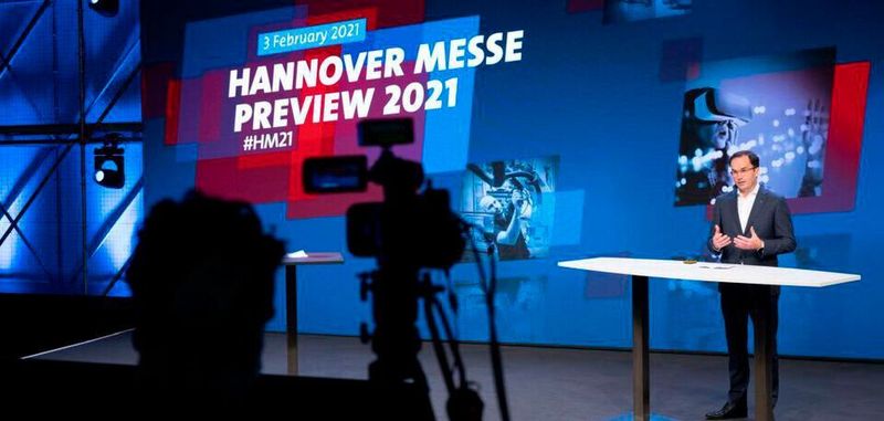 Die Industrie steht durch Corona vor großen Herausforderungen. „Dazu bedarf es einer Plattform auf der die Herausforderungen diskutiert, Lösungen präsentiert und Netzwerke ausgebaut werden können. Genau das leistet die Hannover Messe Digital Edition“, so Jochen Köckler.