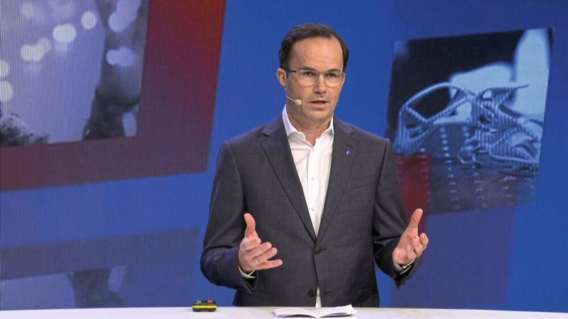Die Industrie steht durch Corona vor großen Herausforderungen. „Dazu bedarf es einer Plattform auf der die Herausforderungen diskutiert, Lösungen präsentiert und Netzwerke ausgebaut werden können. Genau das leistet die Hannover Messe Digital Edition“, so Jochen Köckler.