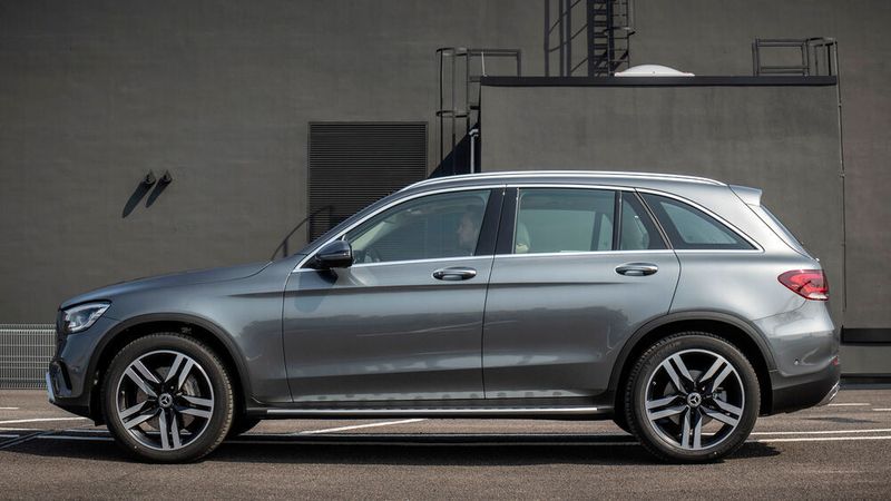 Weltweit müssen 13.351 Exemplare des GLC mit AMG-Benzinmotor und Allradantrieb in die Vertragswerkstatt.
