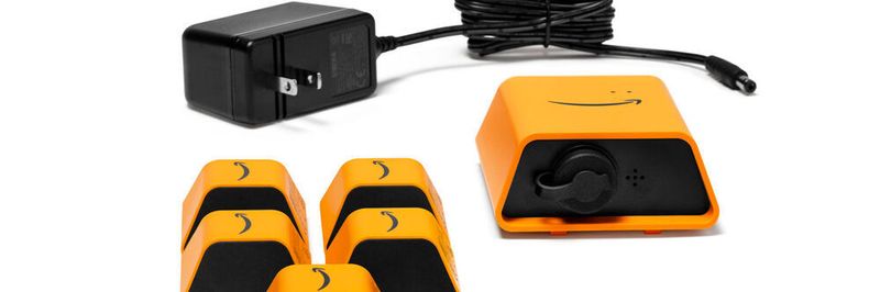 Im Rahmen der Kundenveranstaltung re:Invent stellte AWS verschiedene Lösungen für Unternehmen vor, unter anderem auch das hier zu sehende Amazon Monitron Starter Kit.