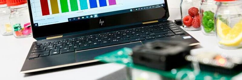 Das Entwickler-Kit aus Sensor-Board und Software.