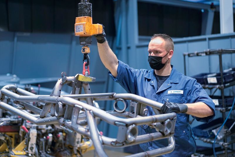 Seit Anfang des Jahres läuft am Boysen Standort Simmersfeld die Serienproduktion von Strukturbauteilen für Elektrofahrzeuge.