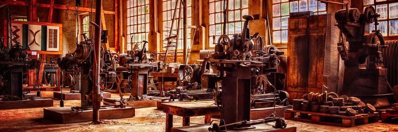 Vernetzte Industrie: Damit auch ältere Maschinen und Anlagen Daten sammeln können, empfiehlt sich das Retrofitting.