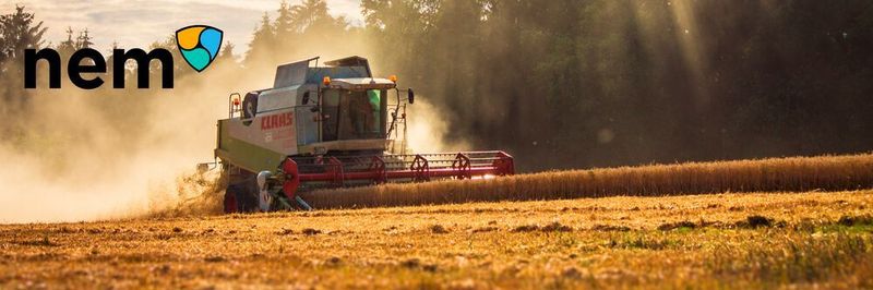 Bei NEM gibt es kein „Mining neuer Token, sondern „Harvesting“. Dabei werden keine neuen Token generiert, stattdessen finanziert sich die Belohnung für Harvester aus einer geringen Gebühr, welche die Teilnehmer pro Transaktion bezahlen.