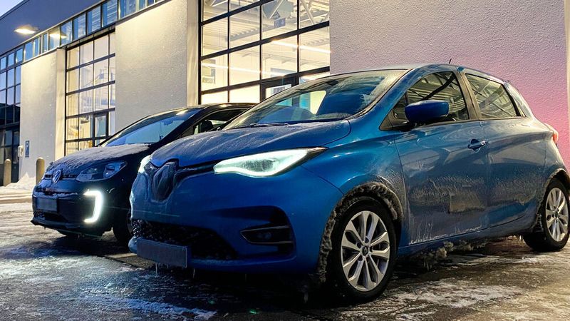 Der ADAC hat E-Autos in den Frost gestellt.