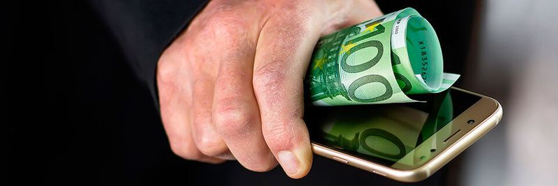 Cloud Computing eröffnet Banken neue Möglichkeiten zur Erschließung innovativer Geschäftsmodelle und effizienteren Gestaltung von Arbeitsprozessen.
