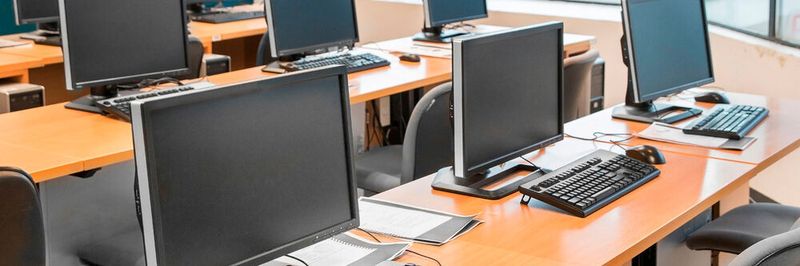 Im Rahmen des DigitalPakts werden Schulen bei der IT-Beschaffung finanziell unterstützt