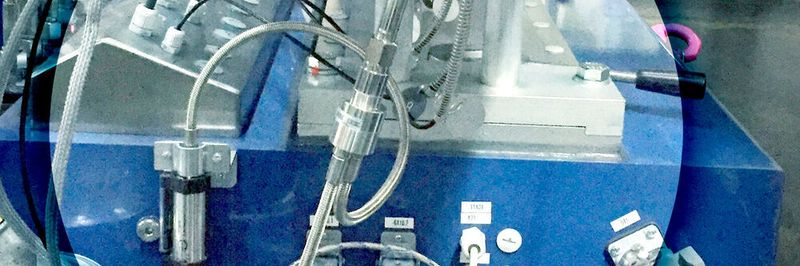 Der selbstüberwachende Massedrucksensor schaltet den Extruder bei Erreichen eines kritischen Drucks ab.