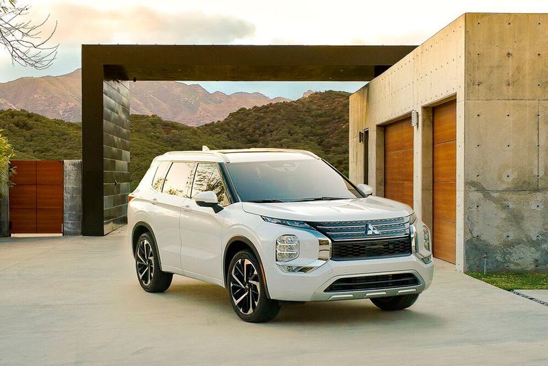 Mitte Februar feierte der neue Mitsubishi Outlander Weltpremiere. Ob das SUV nach Deutschland kommt, ist unklar.