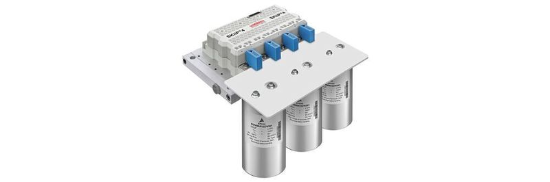 EPCOS-Snubberkondensatoren: sind in ihren mechanischen wie elektrischen Parametern auf alle SkiiP4-Module abgestimmt.