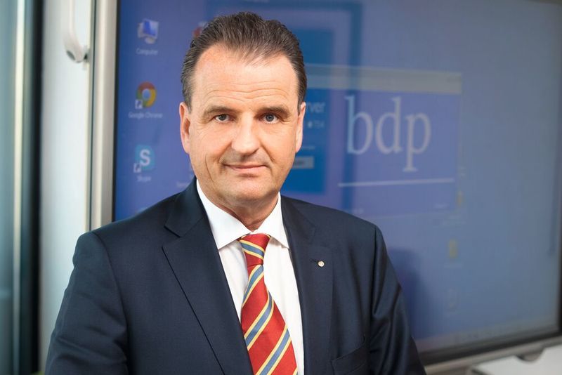 Michael Bormann ist Interims-CFO beim Automobilzulieferer Schlote.
