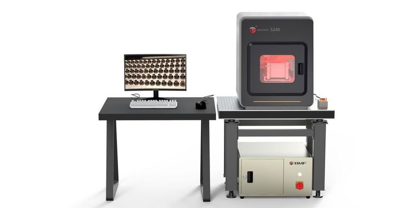 In der additiven Fertigung mit Polymeren und Verbundwerkstoffen produzieren die Micro-Arch-3D-Drucker hochpräzise Bauteile bei 2μm Druckauflösung mit +/- 10µm Toleranz.
