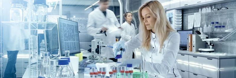 Mehr als nur die Laborarbeit in weißen Kitteln: Von dem neuen Forschungszulagengesetz können viele Unternehmen profitieren – wenn sie die richtigen Projekte identifizieren.