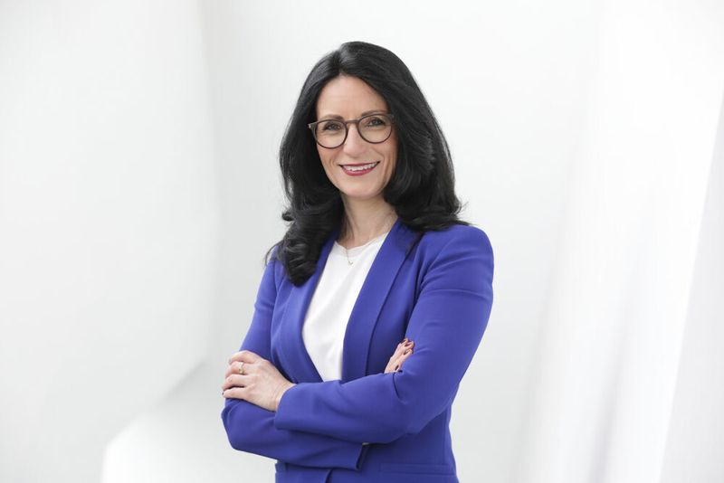 Porsche besetzt den Einkaufs-Chefposten mit Barbara Frenkel neu.