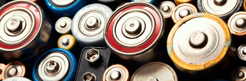 Lösungsansatz: Batterien sind eine Schlüsseltechnologie, aber auch ein wachsendes Problem für die Umwelt und Gesellschaft. Die EU-Batterieverordnung soll eine nachhaltige Nutzung möglich machen.