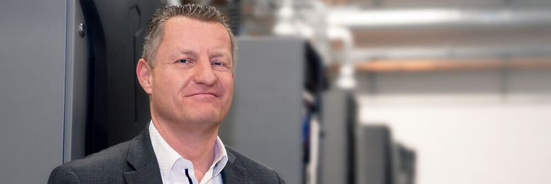 Gerald Neuwirth: „Der Markt für Brennstoffzellen wächst weltweit stark. Auf Basis dieser höheren Mengen erwarten wir in den nächsten Jahren weiter sinkende Kosten, was dieser Technologie in vielen Anwendungsbereichen zum Durchbruch verhelfen wird. Solidpower ist weltweit führend bei SOFC Brennstoffzellen und durch sein neues Produktionswerk optimal aufgestellt.“