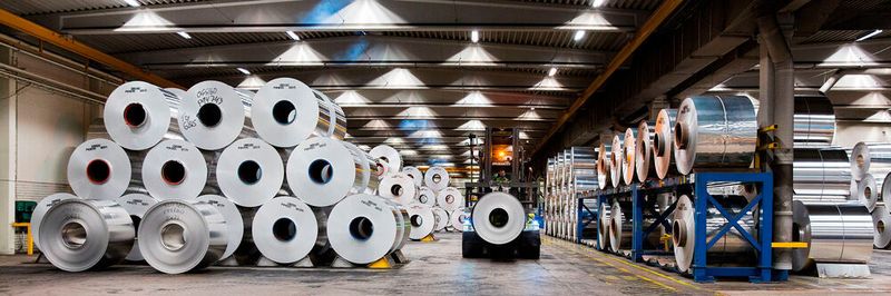 Selon Johan Menckel, PDG de Gränges, l'ASI est une initiative industrielle très importante qui permet à l'entreprise de promouvoir et d'encourager des pratiques responsables et durables tout au long de la chaîne de valeur de l'aluminium.