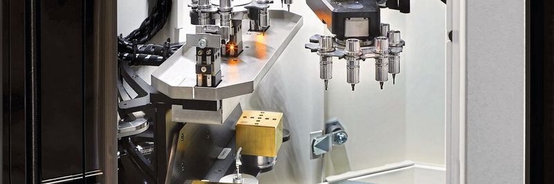 Le magasin d'outils et de pièces de la Micro5. Une des principales nouveautés de la Micro5 V2 est le Feed5 disponible courant 2021 qui permet de charger directement la machine avec un robot.