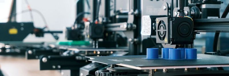 3D-Drucker ermöglichen es, Prototypen oder Endbauteile schnell und exakt zu fertigen.