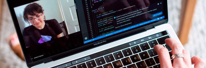 Remote-Arbeit birgt großes Potenzial, doch die Koordination von Teams und Mitarbeitern kann sich als schwierig erweisen.