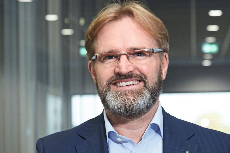 Thomas Bründl ist CEO bei Starlim Spritzguss.