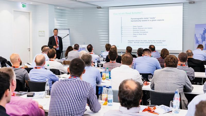 4. Anwenderforum Relaistechnik: Am 20. und 21. Oktober 2021 findet im Würzburger VCC ein Hybrid-Event statt, auf dem Sie alles zum Thema Relais und Anwendung von Relais erfahren.