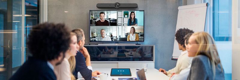 „Work from anywhere“! Mit den Lösungen von RingCentral arbeiten Sie und Ihr Team effizienter zusammen – egal von welchem Standort aus.