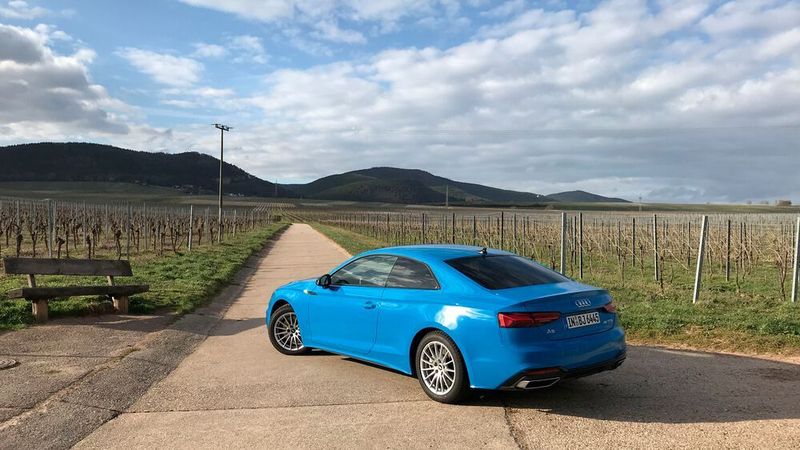 Zwei Türen, flaches Dach und ganz viel Eleganz: So muss ein Coupé aussehen.