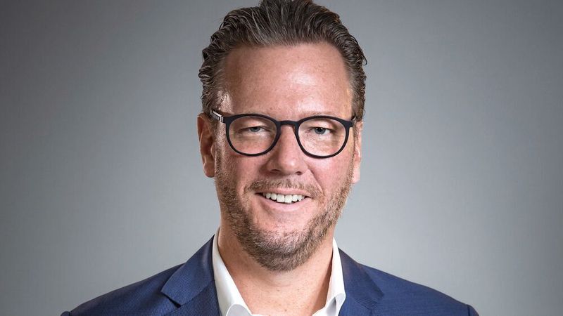 Philip Harting: Die industrielle Transformation braucht die Digitalisierung. Das demonstriert das Unternehmen mit zahlreichen Lösungen und Produkten auf der HANNOVER MESSE digital Edition. „Wir bei HARTING gestalten eine leistungsstarke Konnektivität der Zukunft und bezeichnen sie als Connectivity+“.