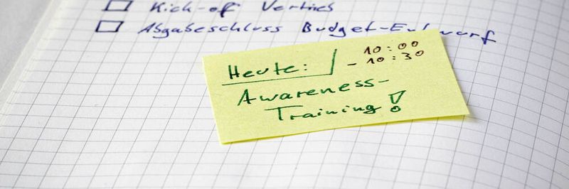Eine neue Umfrage von G Data im deutschen Mittelstand zeigt: Fast die Hälfte der Mittelständler, die keine Security Awareness Trainings durchführen, glaubt, bei IT-Sicherheit gut aufgestellt zu sein.
