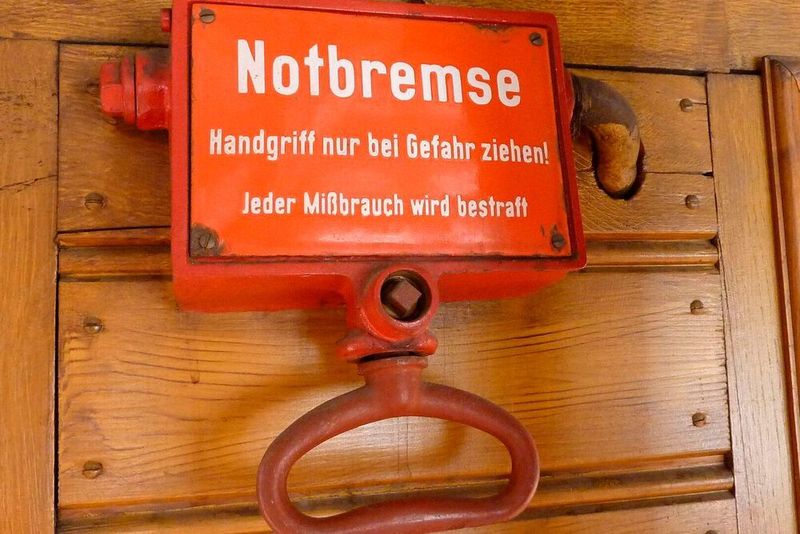 Die neu im Infektionsschutzgesetz verankerte Notbremse wurde entschärft und erlaubt dem Einzelhandel unter anderem Terminshopping bis zu einer Inzidenz von 150.